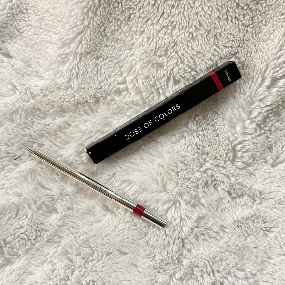 ✨🆕💋DOSE OF COLORS EYELINER PENCIL WITH BUILT IN SHARPENER💋 - Picture 2 of 10